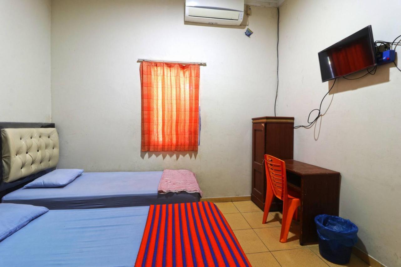 Wisma Cempaka 2 Syariah Hotel Parit  Bagian luar foto
